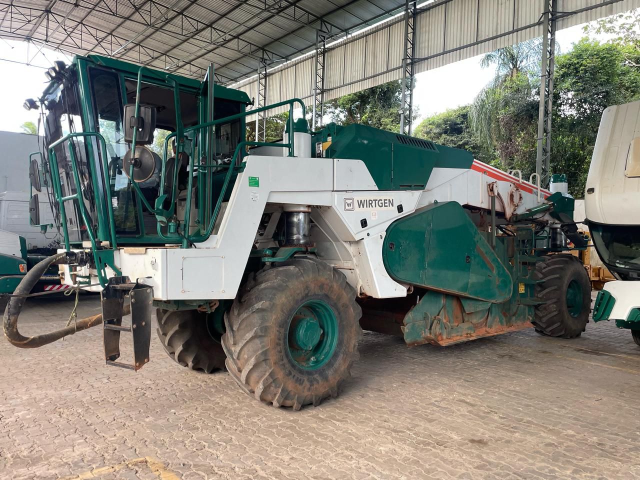 Recicladora Wirtgen WR200 Ano 2017 com 5.940 Horas - Thumbnail 6